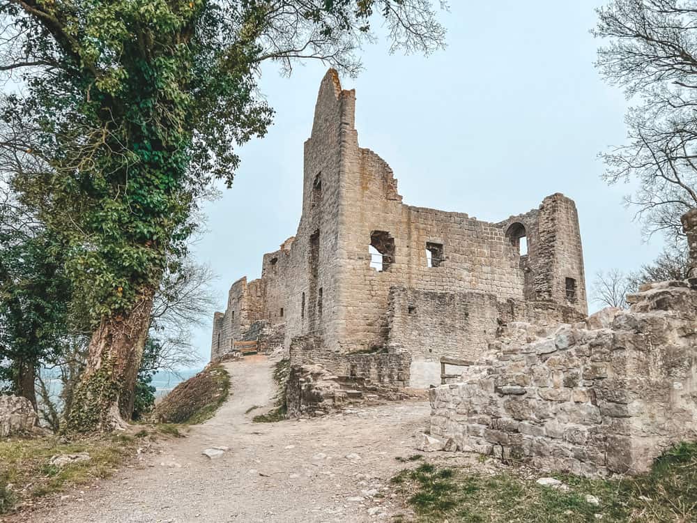 Burgruine Homburg Bayern - Walk and Wonder