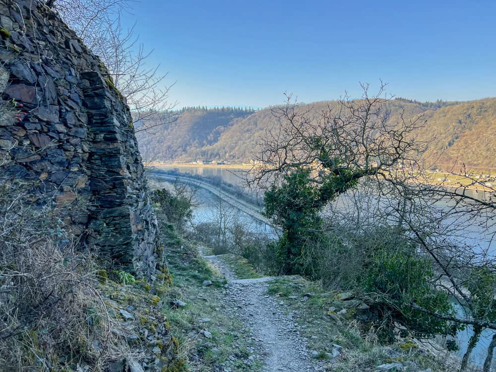 Sankt Goarshausen Wanderung Burg Katz - Walk and Wonder