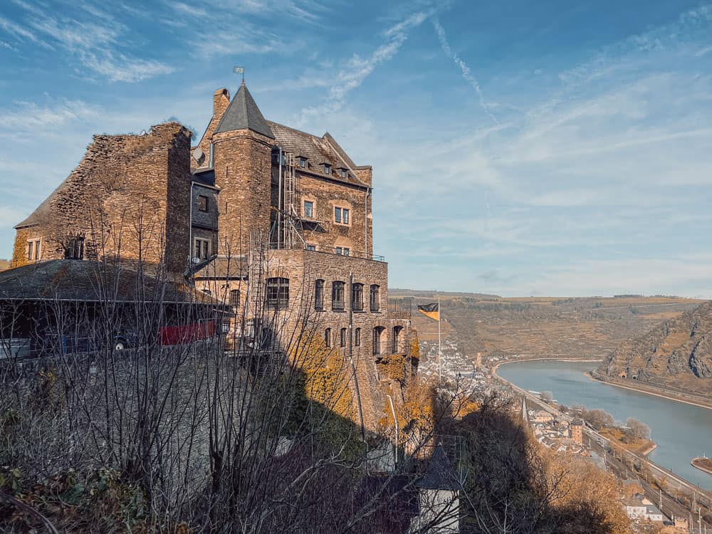 Burghotel Schönburg Oberwesel Rheinblick Mittelrheintal - Walk and Wonder